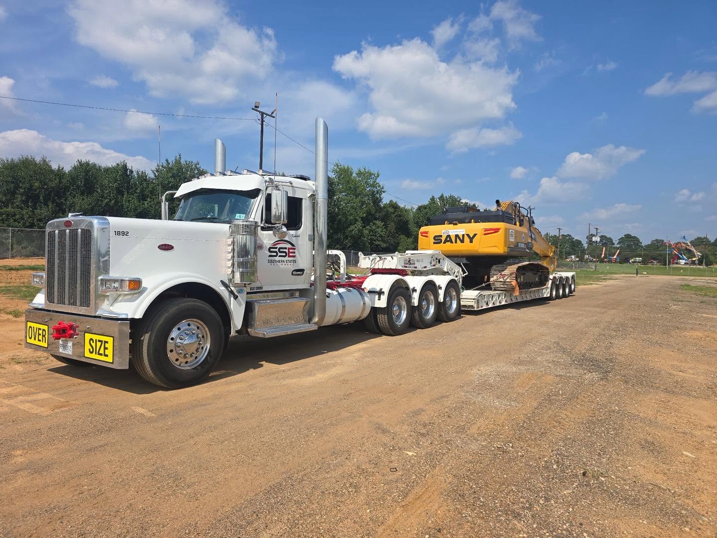 SSE Hauling — SANY Excavator